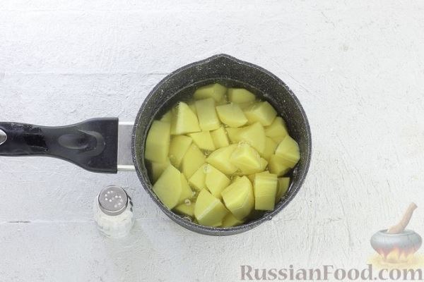 Картофельная лепёшка с зелёным луком и горошком (в духовке)