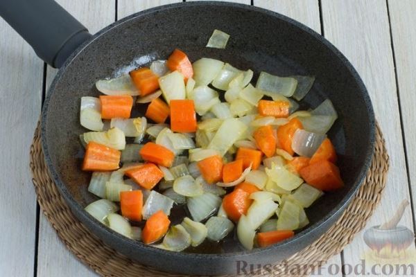 Картофельный суп-пюре с брокколи и твёрдым сыром